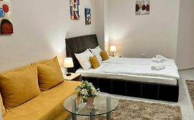 Guest House Family
